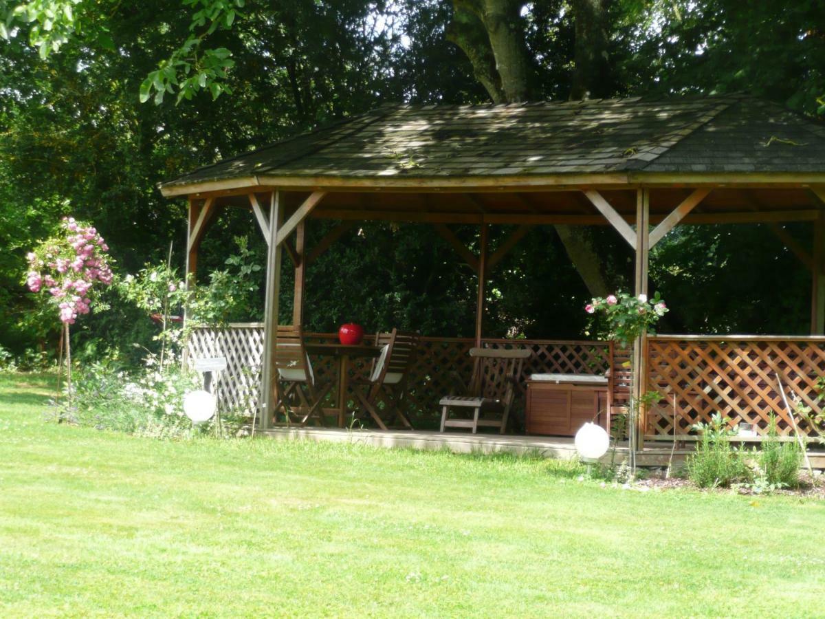 B&B Dinan La Priquetais Trevron ภายนอก รูปภาพ